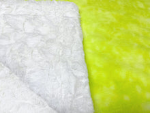 Load image into Gallery viewer, 60x72 Neon yellow Speckle with white Malibu
