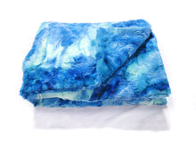 Load image into Gallery viewer, Blue Glow Sorbet Throw Blanket